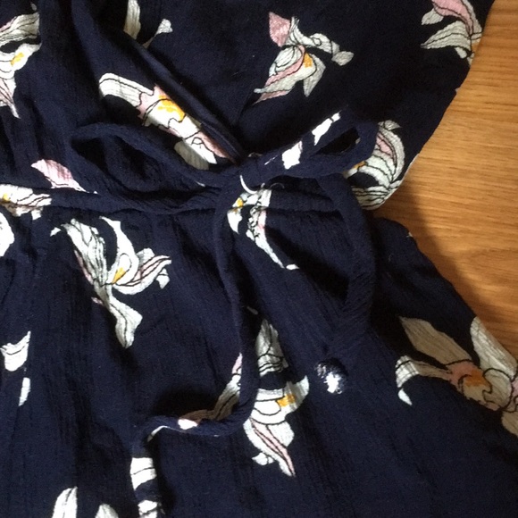 Floral Romper! - Picture 3 of 5